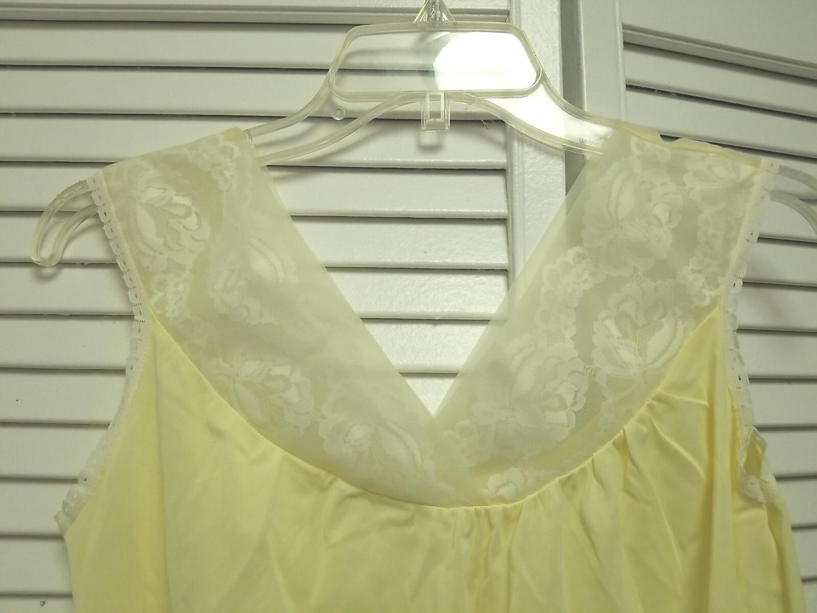 Vintage Stoneswear Maxi Nightgown Sz S Soft Lemon Yellow Nylon V Neck Lace