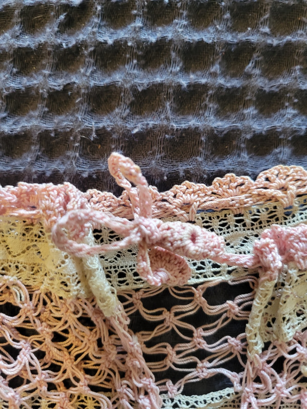 ANTIQUE VICTORIAN CROCHETAND LACE HANDMADE TINY DELICATE BRALETTE 1920s 30s XS
