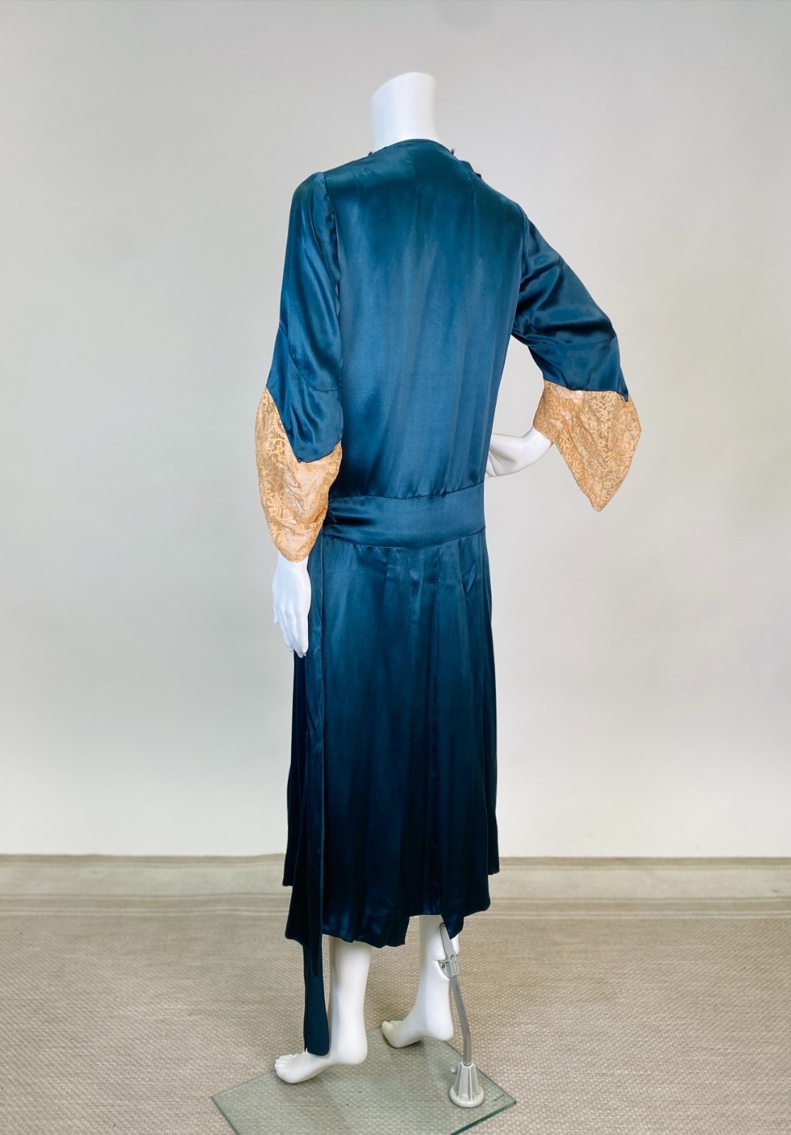 Antique Vintage Early 1920s Teal Blue Silk & Floral Lace Robe House Coat AS IS