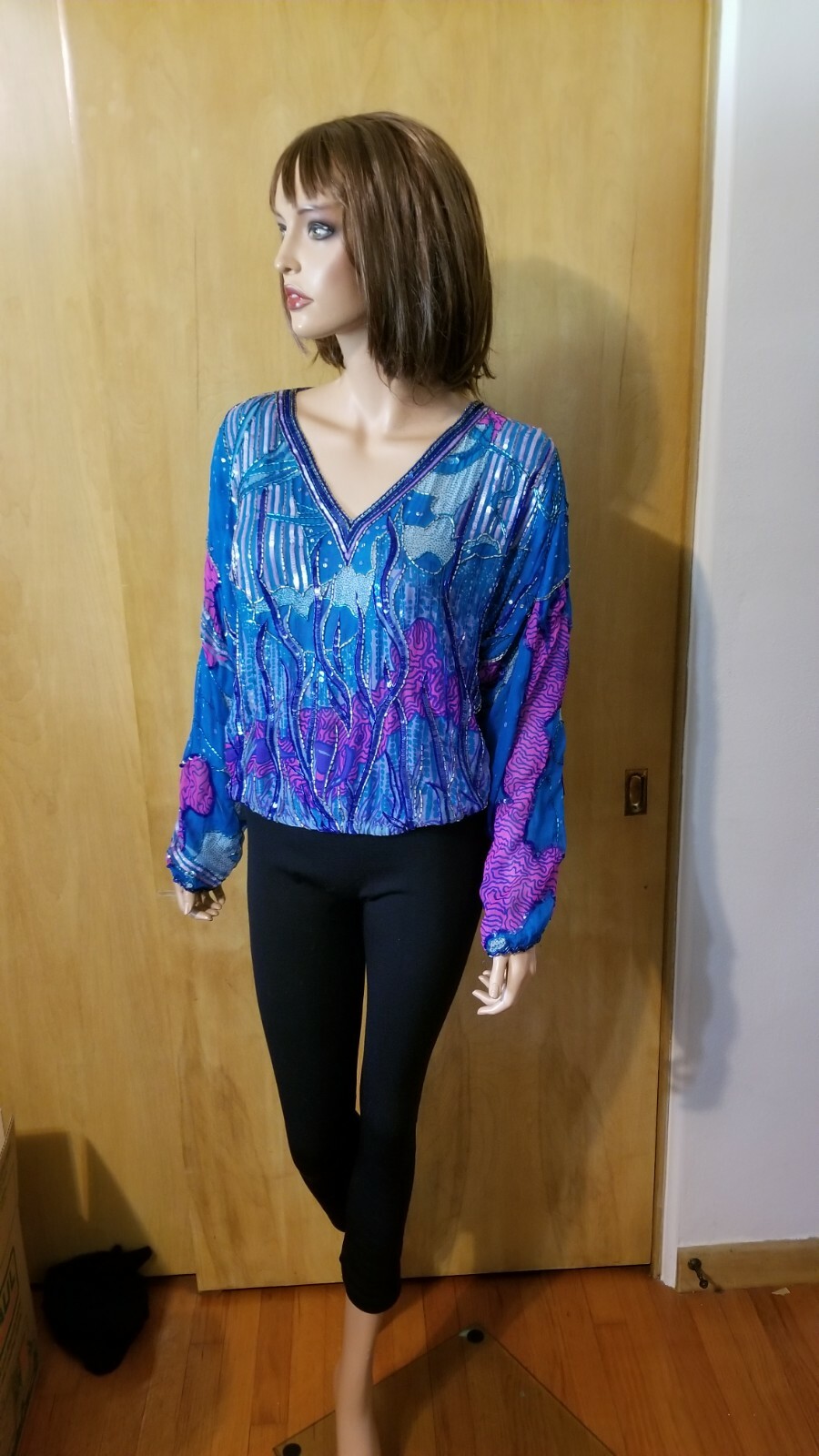 VTG. WOMEN’S JUDITH ANN CREATIONS SILK TOP W/BEADING & SEQUINS ~ SMALL