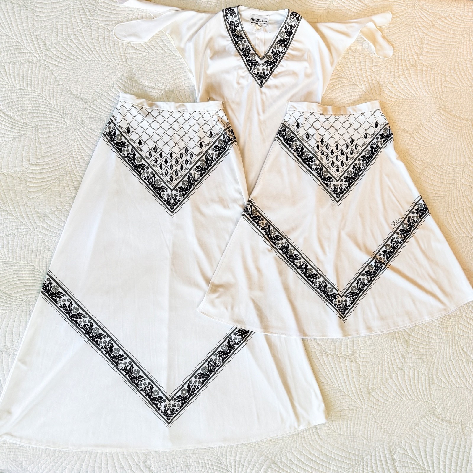 VTG 70s Miss Shaheen Hawaiian 3pc Convertible Hosting Set 2 Skirts with Top XS-S
