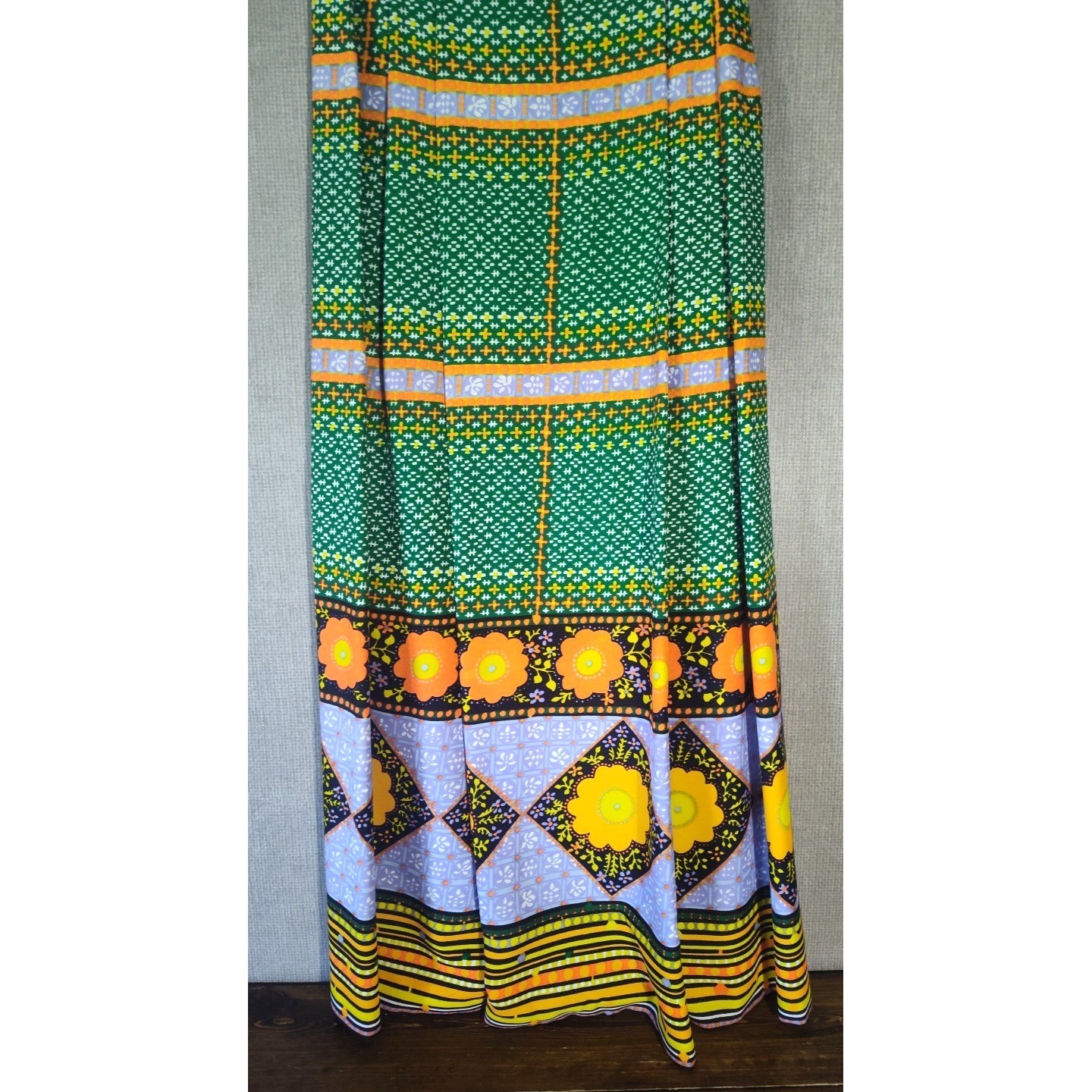 Malbe Originals Vintage Maxi Skirt Size 9/10 Colorful Happy Hippie Festival 70s