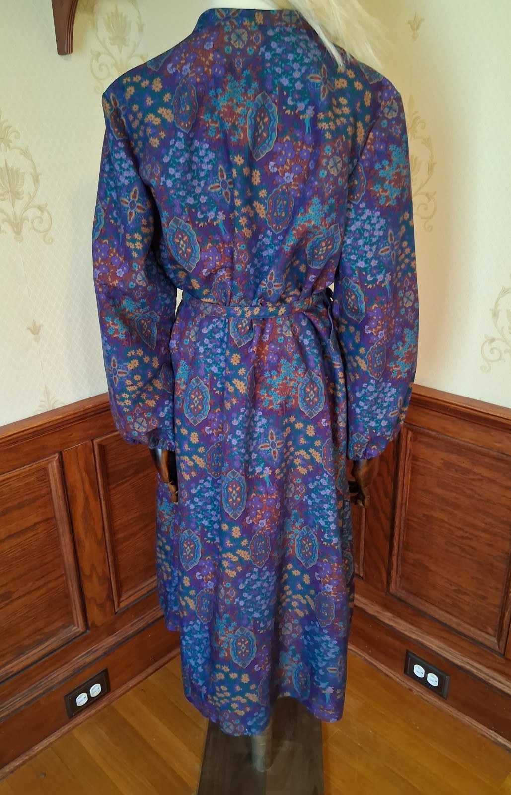Vintage 1970s British Lady Union-Made Psychedelic Paisley Boho Mod Dress, s 18.5