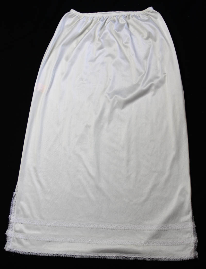 Beige Nylon Half Slip by Claudel – Size Medium