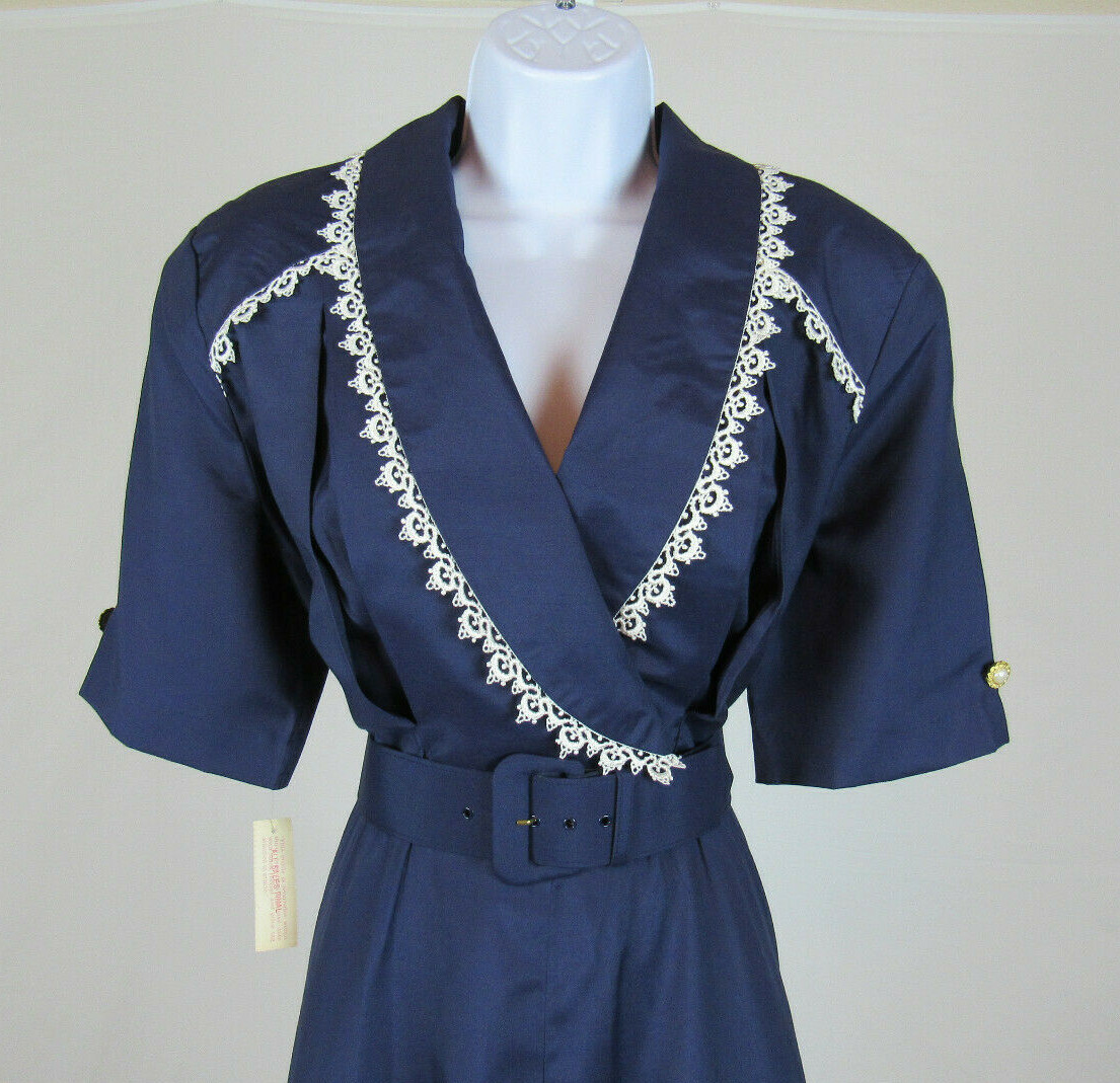 VTG 1970s 80s BETSY LAUREN BLUE DRESS SIZE 9-10 WHITE LACE TRIM BELT POLY RAYON