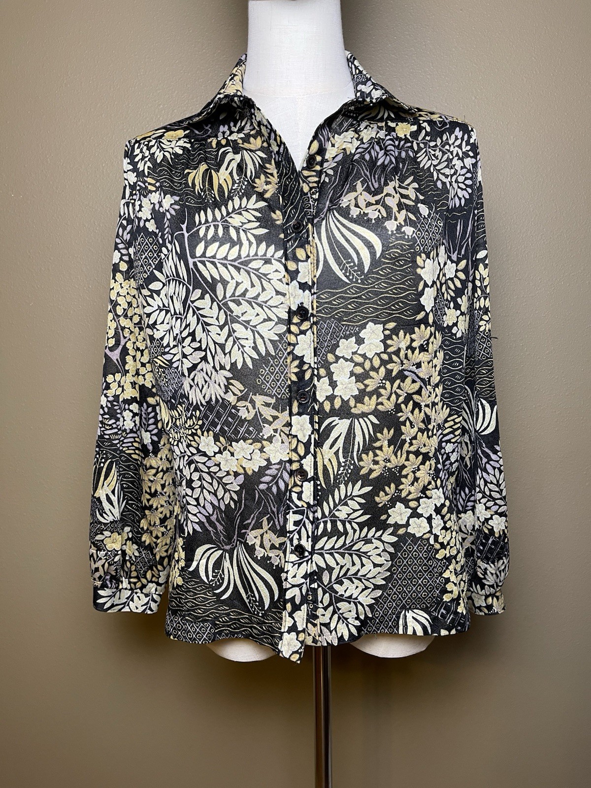 Vintage 1970s(?) Stockton of Dallas Blouse Lightweight Breezy Foliage Print M/L
