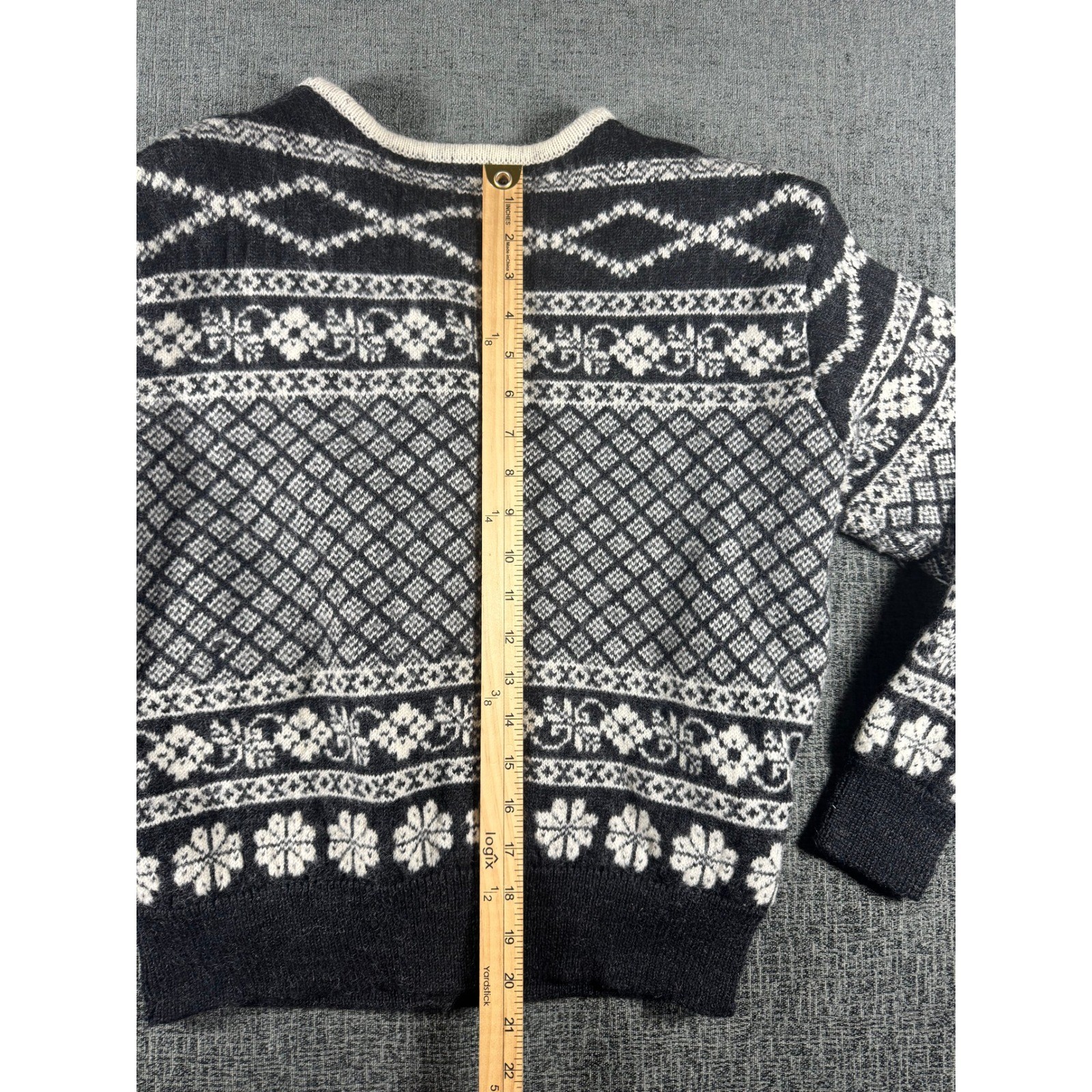 Gap Vintage 100% Wool Fair Isle Cardigan Sweater Black Cream Floral Womens Large
