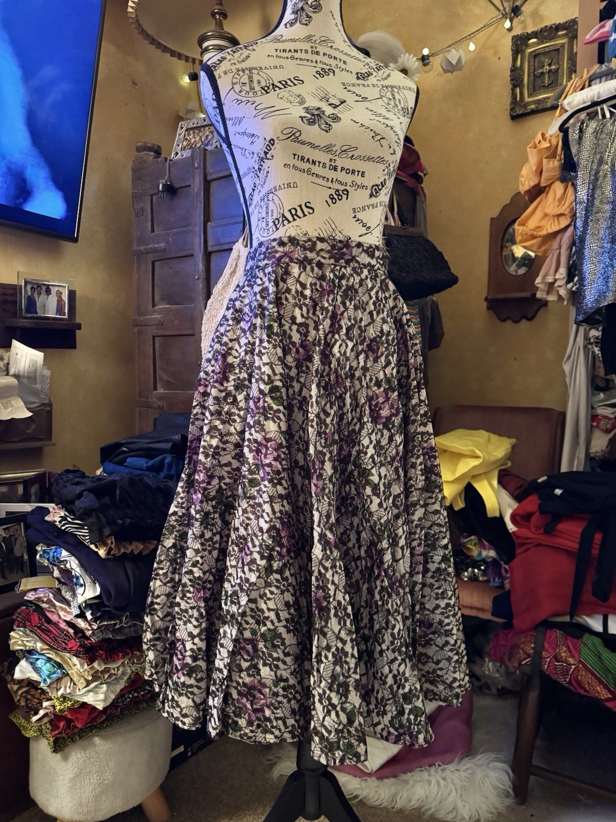 Vtg 50s Full Sweep Skirt Floral Lace Overlay Circle One Pocket Zipper S 26W