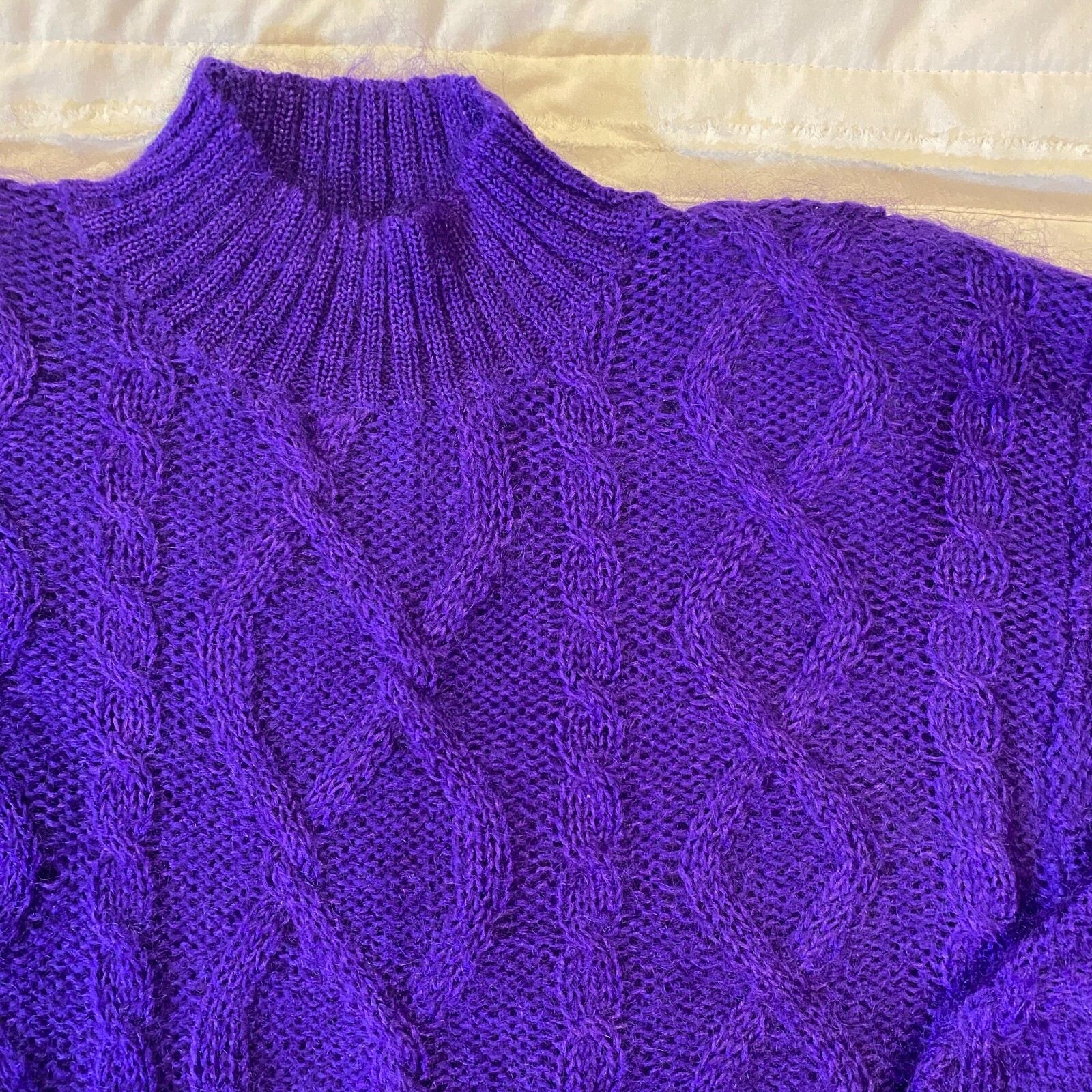Vintage CABIN FEVER Sweater Womens Medium Purple Mohair Mock Neck Cable Knit