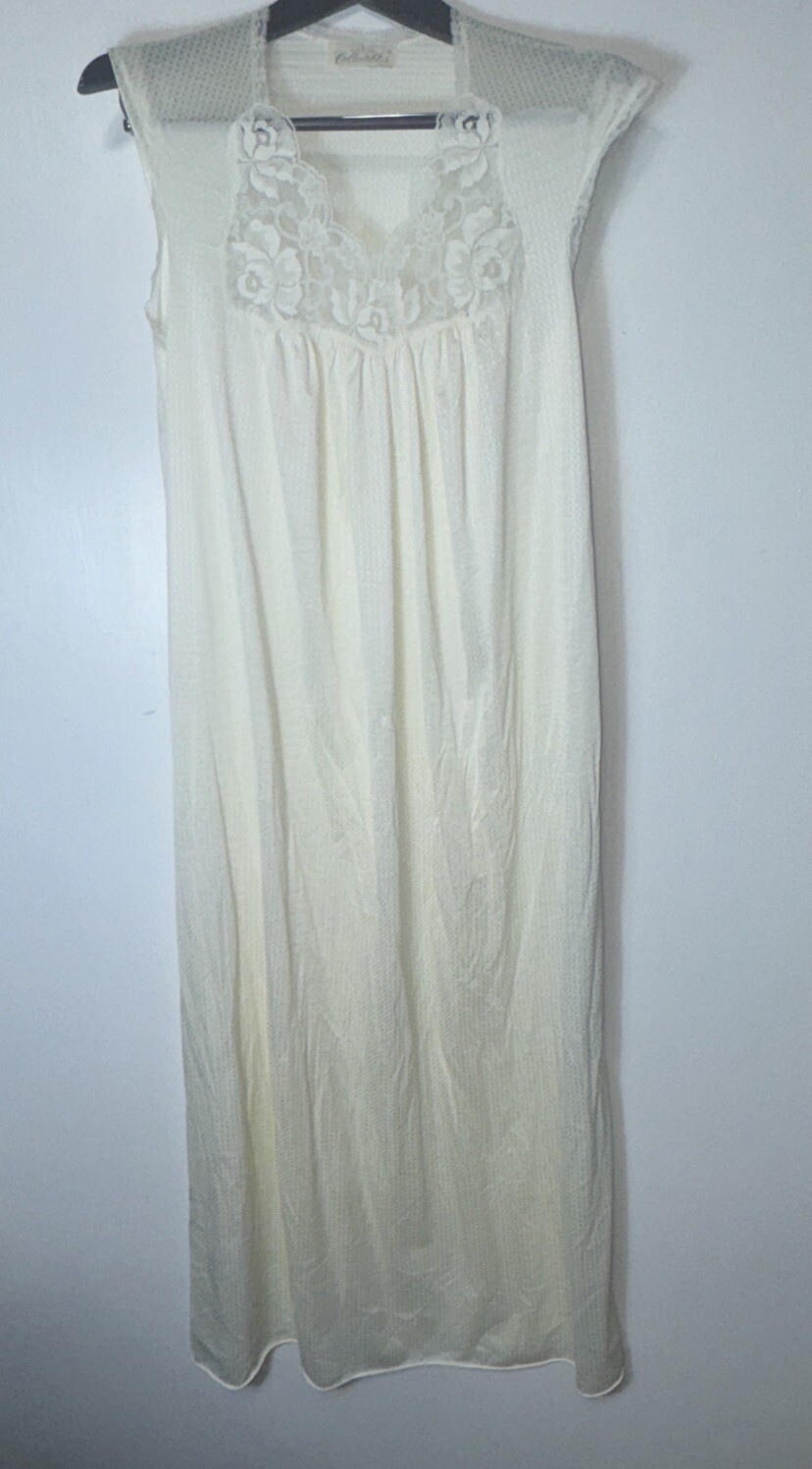Vintage JCPenney Intimates Nylon Long Nightgown Cream Size Small Crochet Lace