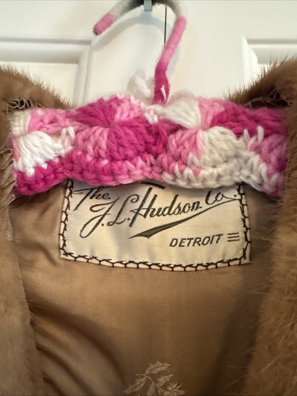 Vintage Women’s Mink Stole J.L. Hudson’s Detroit Capelet – One Size Bt1