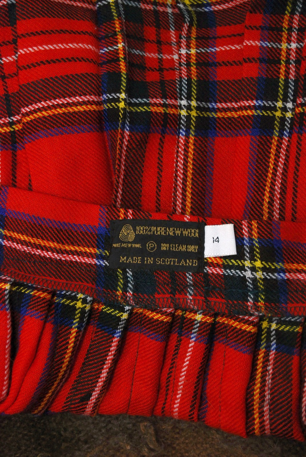 80s Plaid Mini Skirt (29) red black vintage tartan kilt Scottish alternative