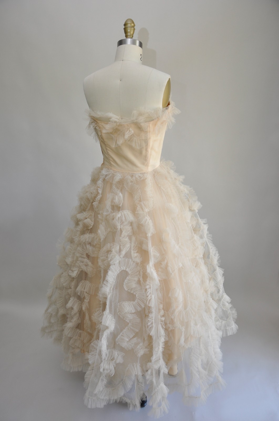 Vintage 1950s Dusty Peach Tulle Ruffled Cupcake Wedding Party Prom Dress XS
