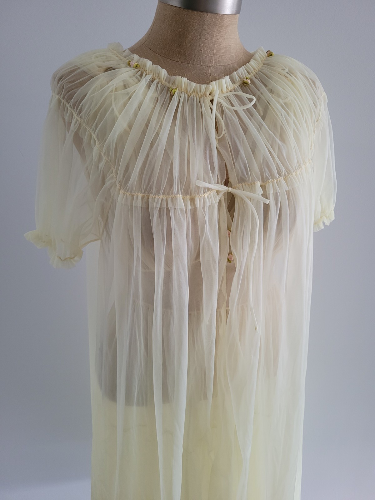 Vintage Amourelle Peignoir Set Babydoll Sheer Yellow Chiffon Nightgown Robe S