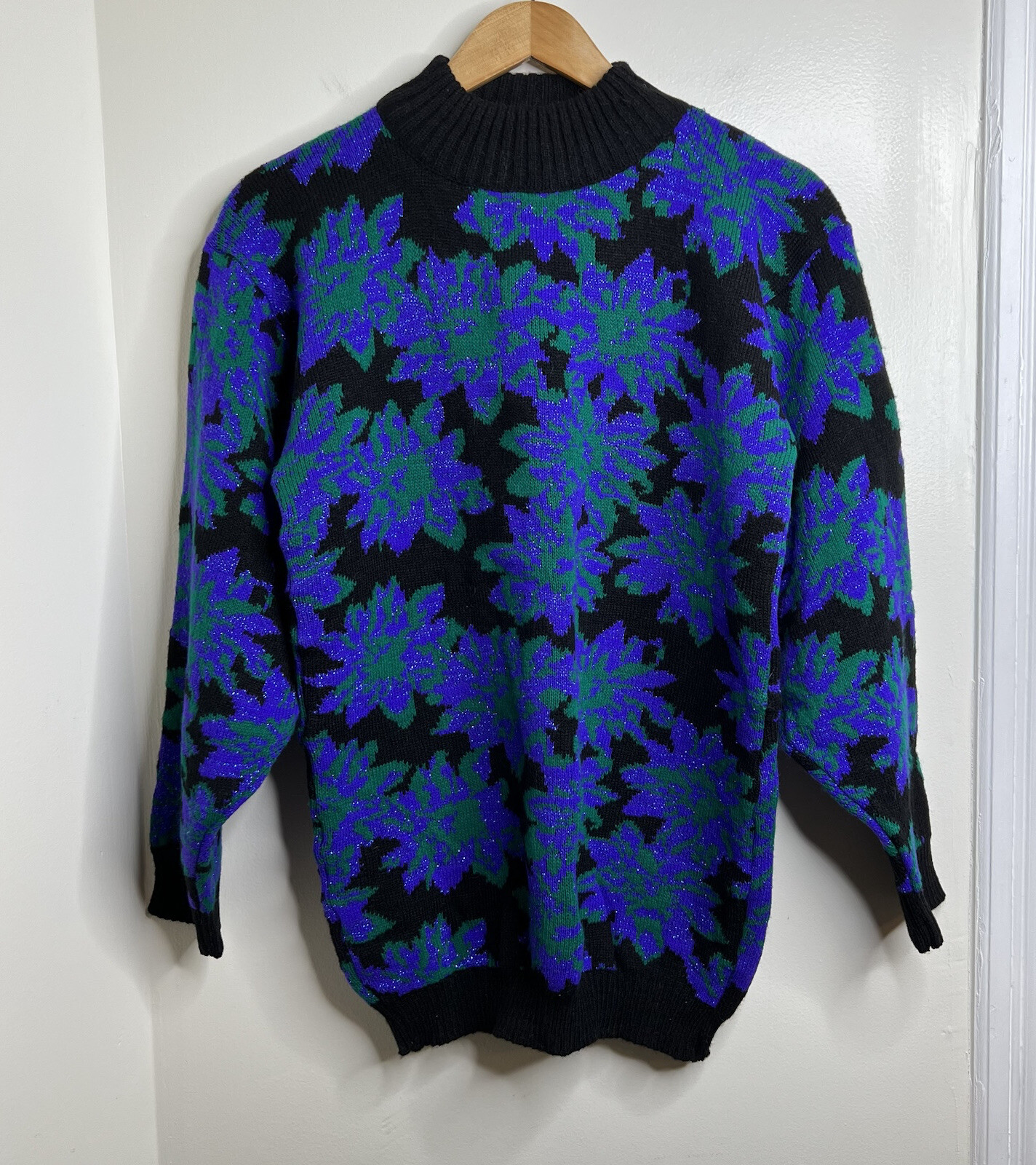 Vintage 1980’s Spunky Floral Sweater Woman’s No Size Check Measurements Purple