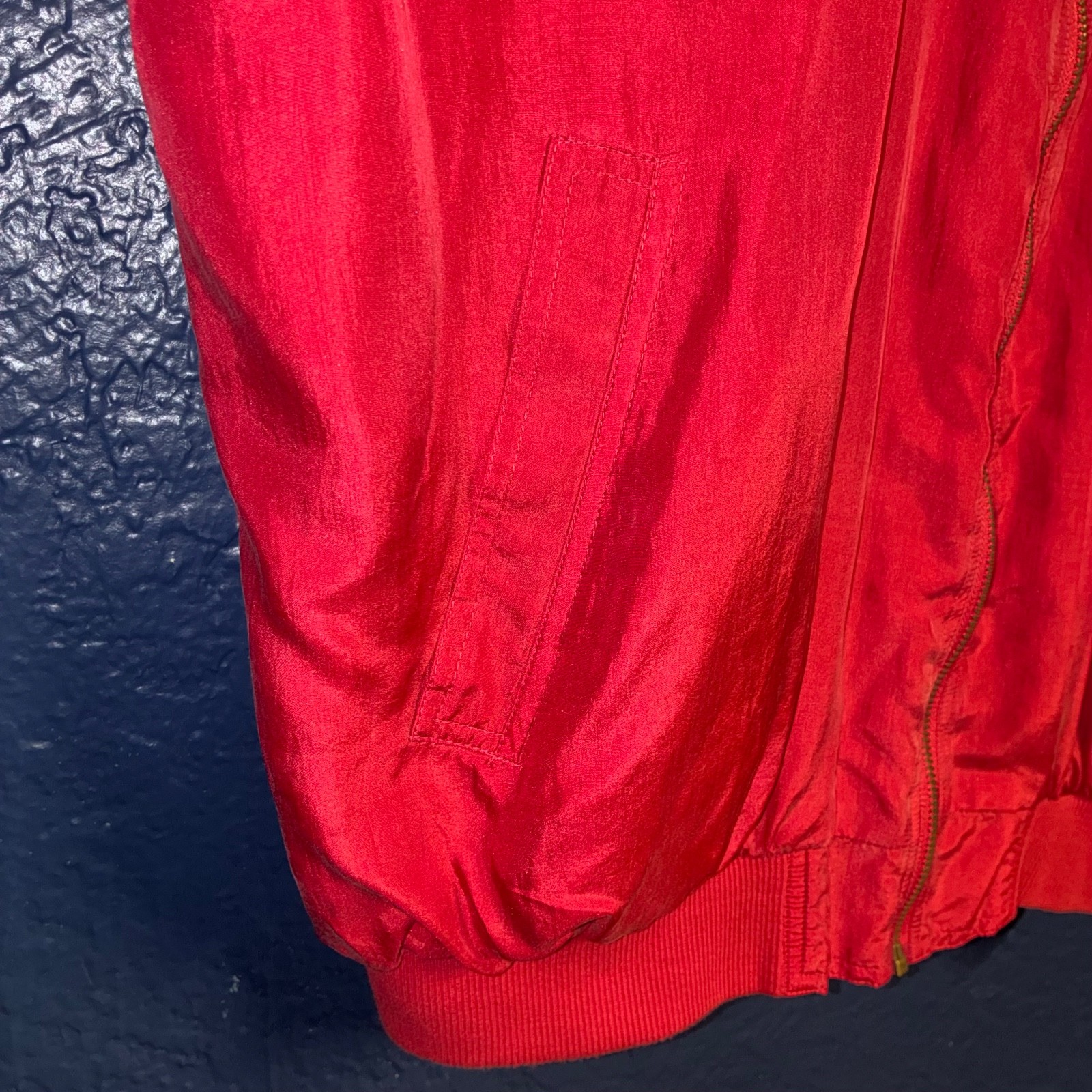 Vintage Y2K YKK Bisbee Women’s Large/XL Silk Bomber Red Zip Up Jacket