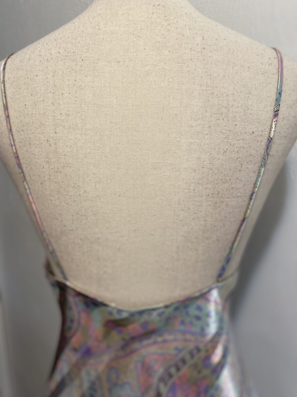Lucie Ann II Women’s Sexy Multicolored Paisley Chemise Vintage 90’s Large