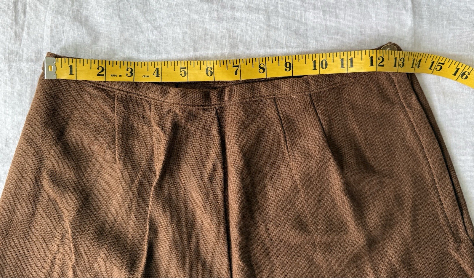 VINTAGE Women’s Cigarette Pencil Leg Cropped Pants Brown Side Zip Fitted Sz 4