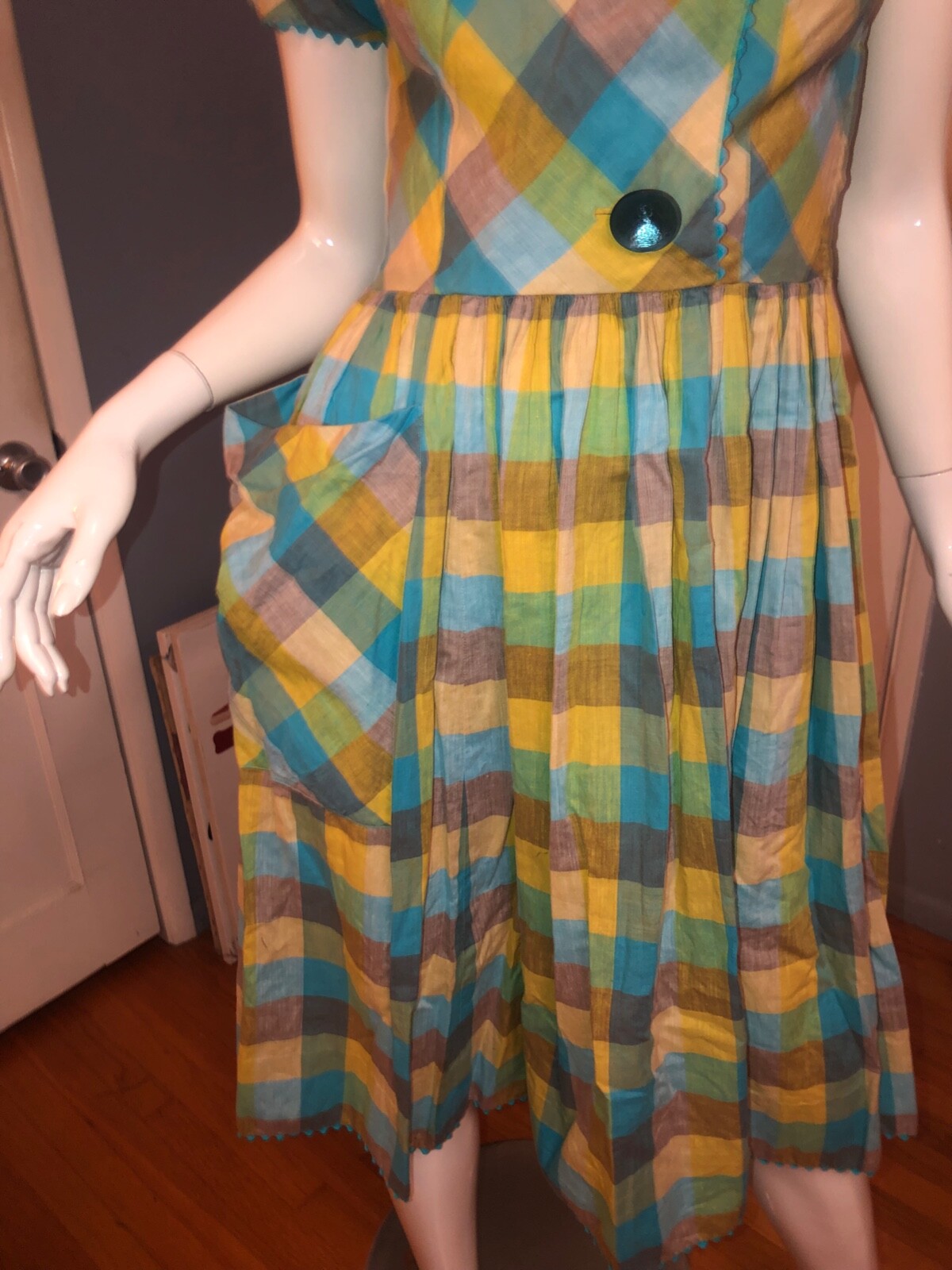 Vtg 40s 50s Cotton GINGHAM PLAID Print FIT FLARE Full Skirt PICNIC DAY Dress S