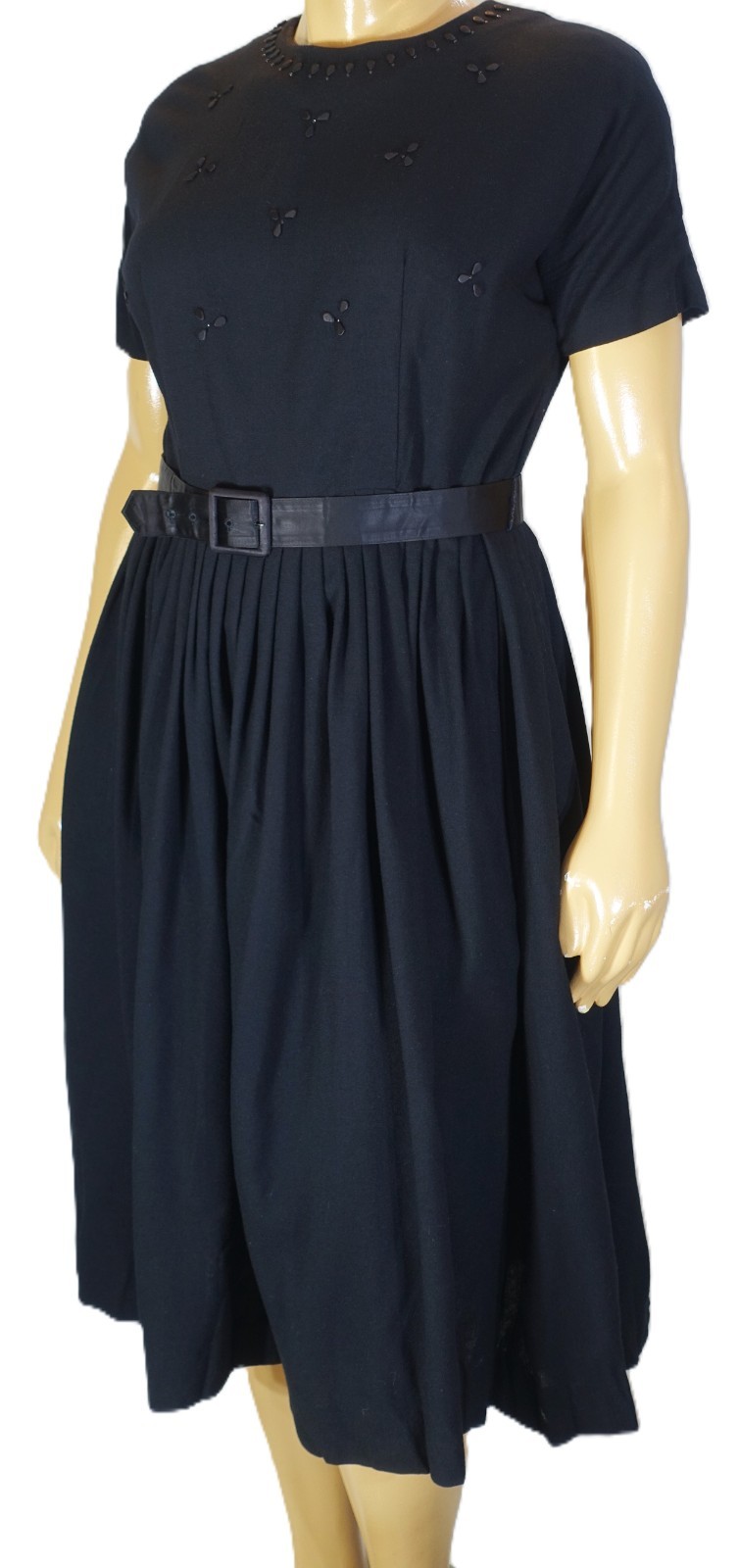 VTG JR. PLENTY SHOP LANE BYRANT 1950’S BLACK SHT SLV BEADED TOP BELTED TEA DRESS