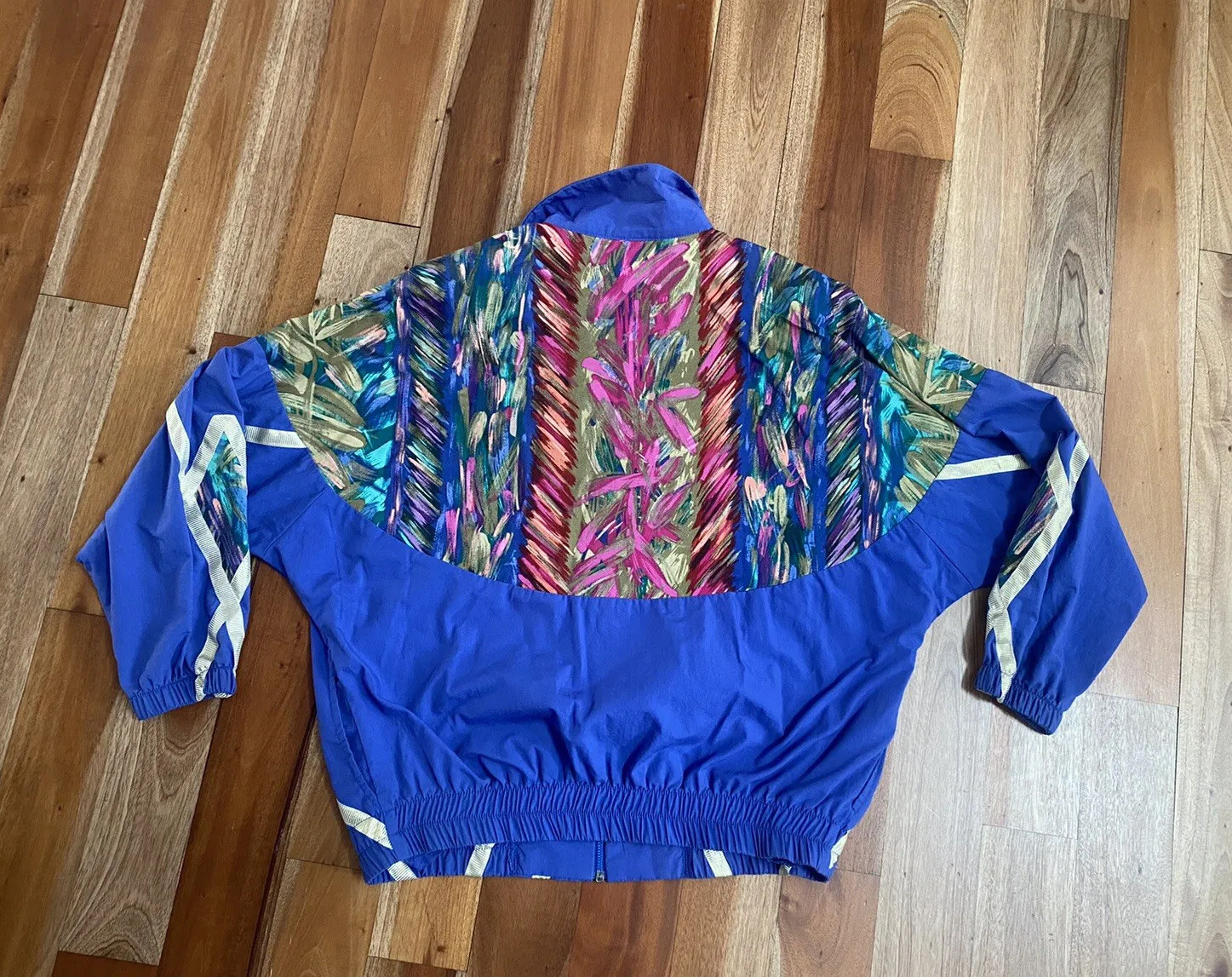 VINTAGE 80s 90s SOUTHERN STITCHES AND MORE TRACK JACKET SAVED BY BELL USA MADE