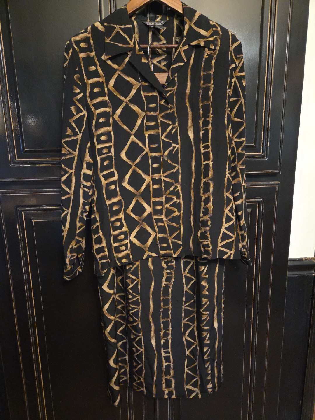 Vintage Ann May 100% Silk 2 Piece Skirt Set. Tribal Pattern, Cruise, Read