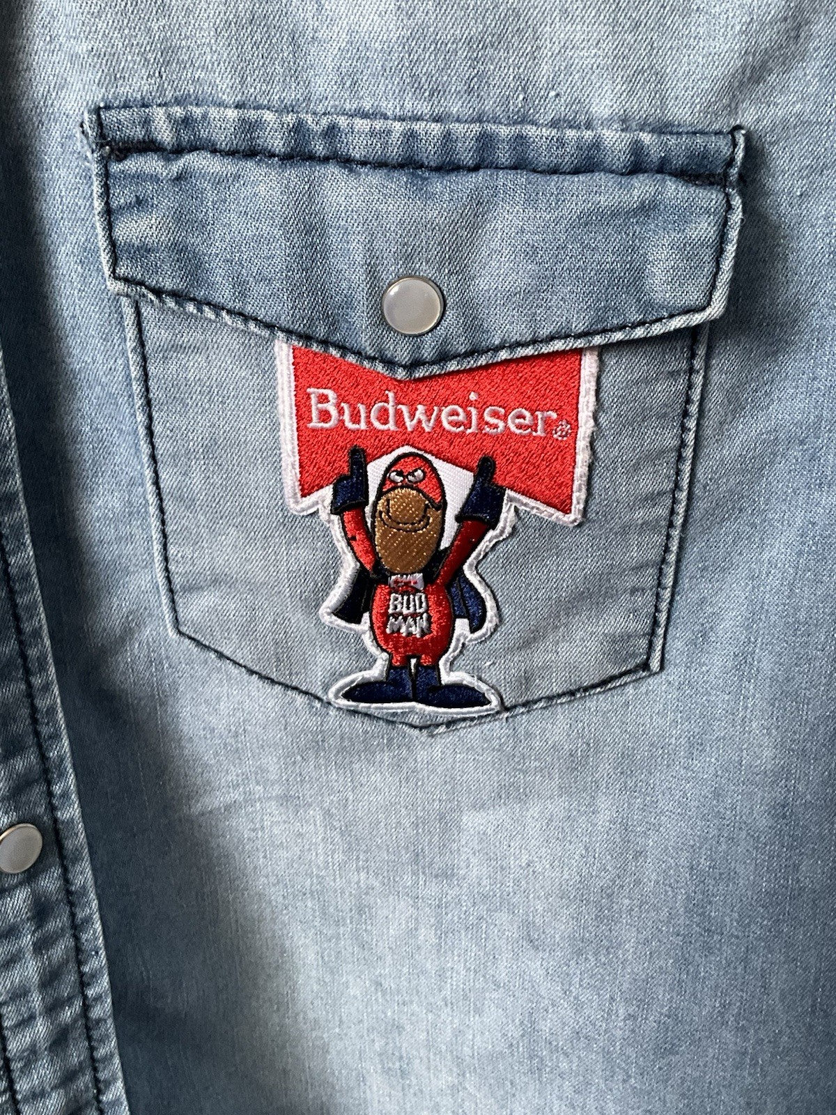 VTG-EarL Jean”Budweiser-unisex Long Sleeve Shirt, Light Blue Size L