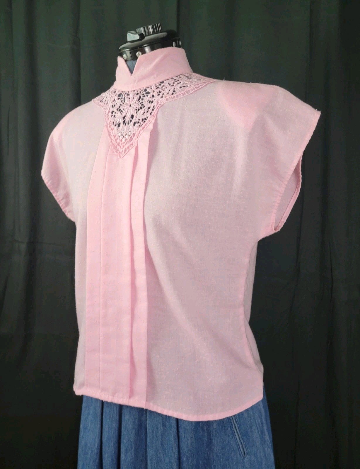 Vintage At Once Pink Drop Shoulder Blouse w Lace Neckline Size Small