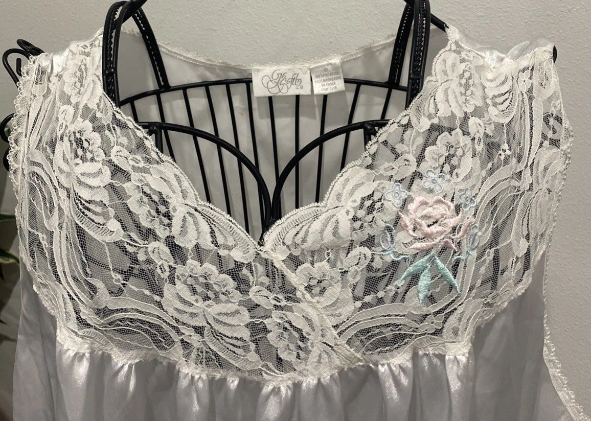 VTG GO SOFTLY Midi Calf Length Satin/ Laced White Nightgown SZ 2X