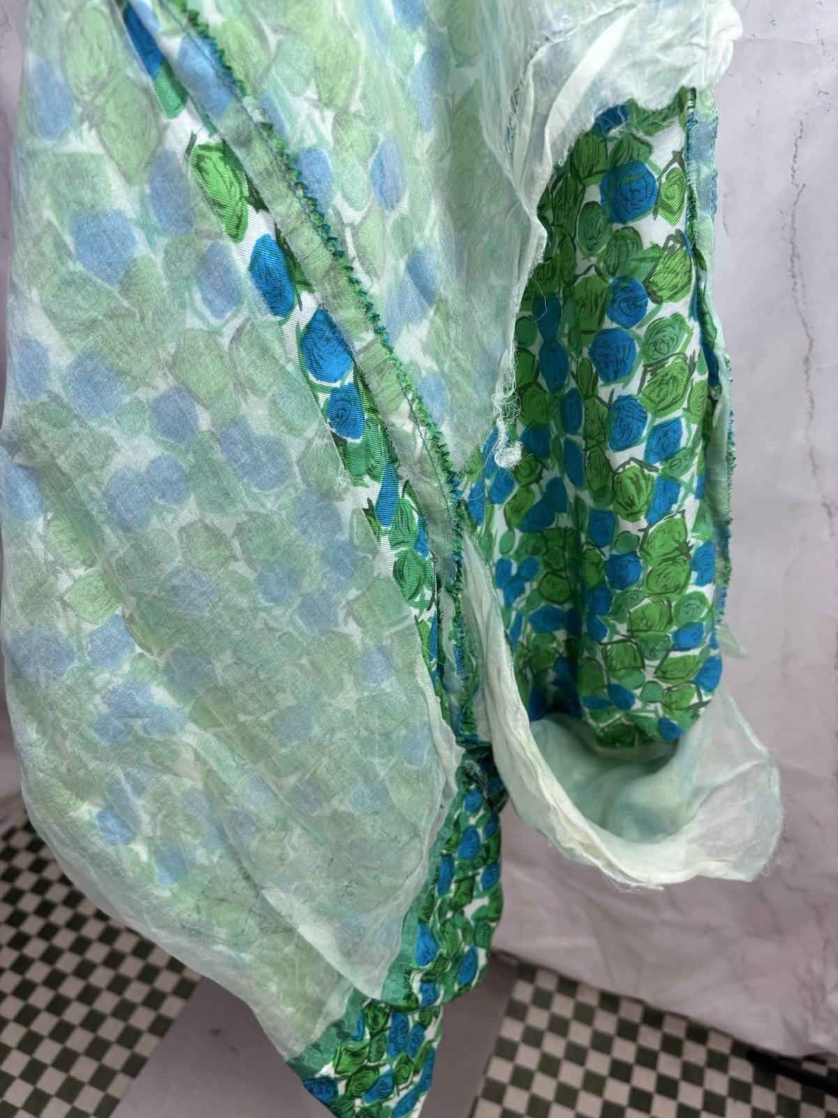 Vtg 60s Wiggle Dress Sheath Green Geomentric Print MCM Retro Garden party M FLAW