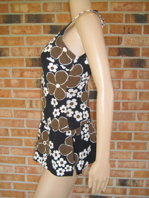 Vtg ROXANNE SuPeR MOD HiPPiE DaiSy FLoRaL FLoWeR 1pc Swim BATHING Suit 16/38C