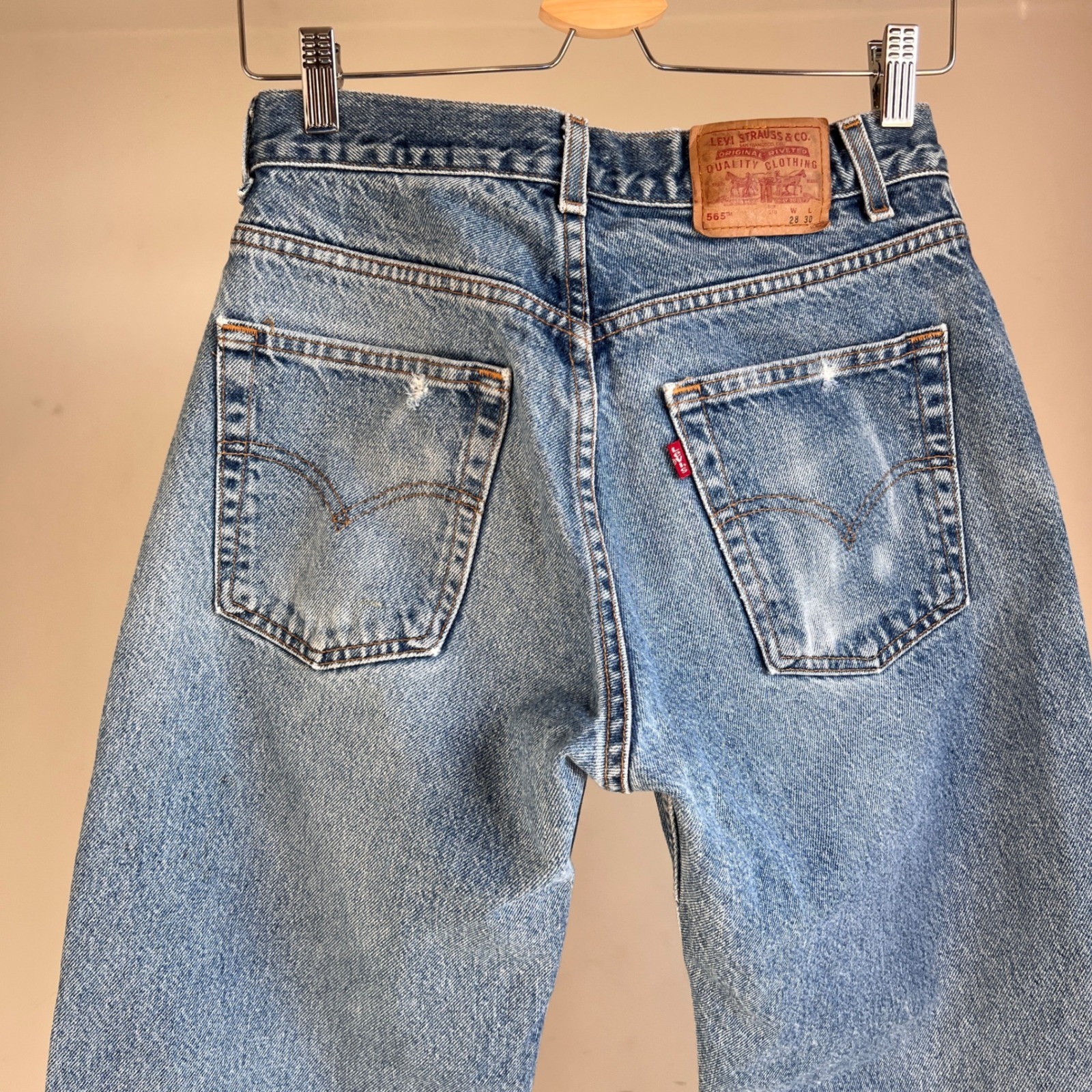 Vintage Levi’s 565 Student Loose Fit Jeans Size 28 Wide Leg Distressed Baggy 90s