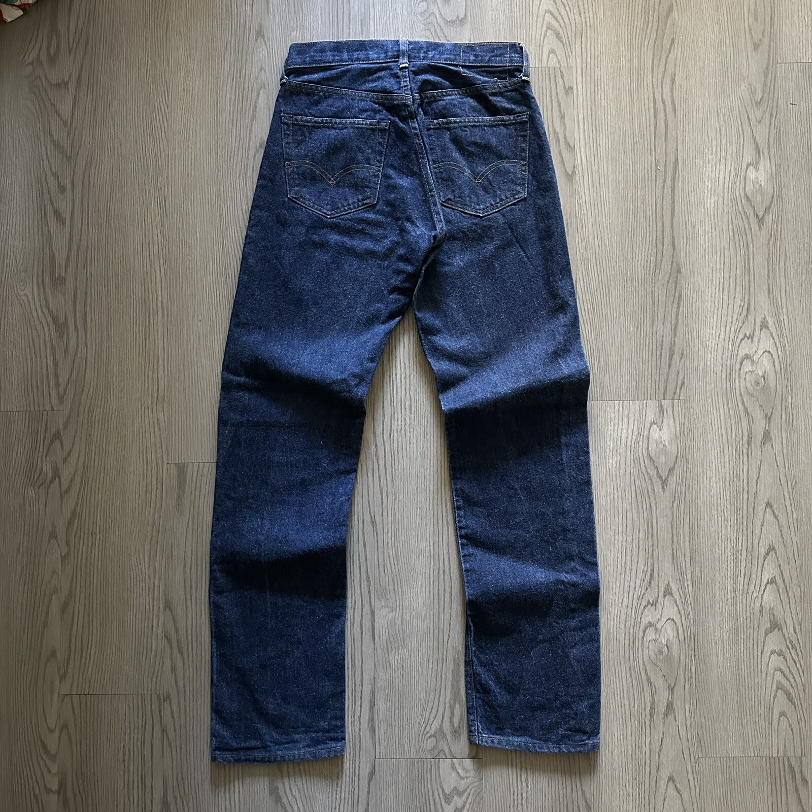Vintage Levi’s Dark Denim 502 Fuzzy 29×32 Black Bar Tack
