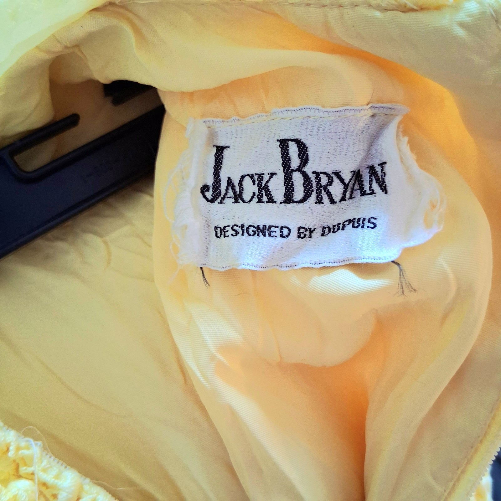 Vintage 60’s Jack Bryan Butter Yellow Floral Guipure Lace Overlay Shift XS (0-2)