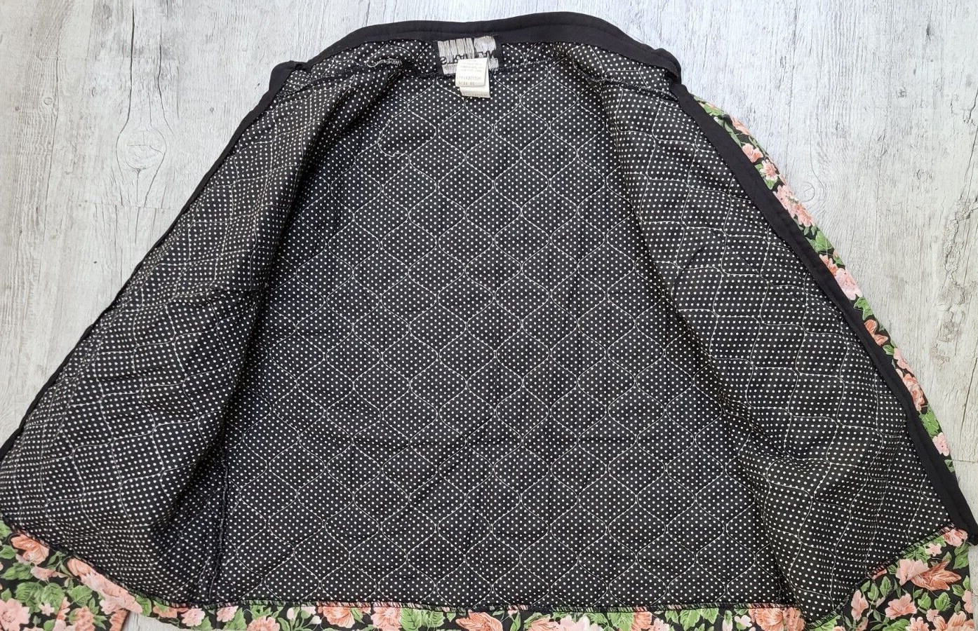 3 Piece Vintage Black & Pink Floral Quilted Jacket, Skirt & Belt – Size M – EUC