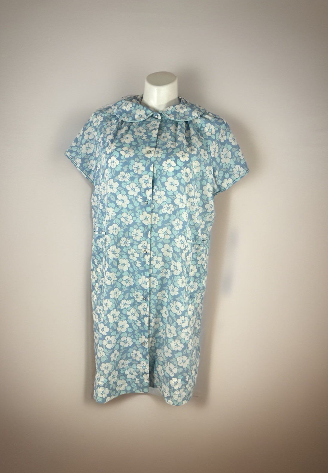 Women’s Coffee Casual Short Sleeve Housecoat Size L 16-18 Pearl Snap Blue Robe