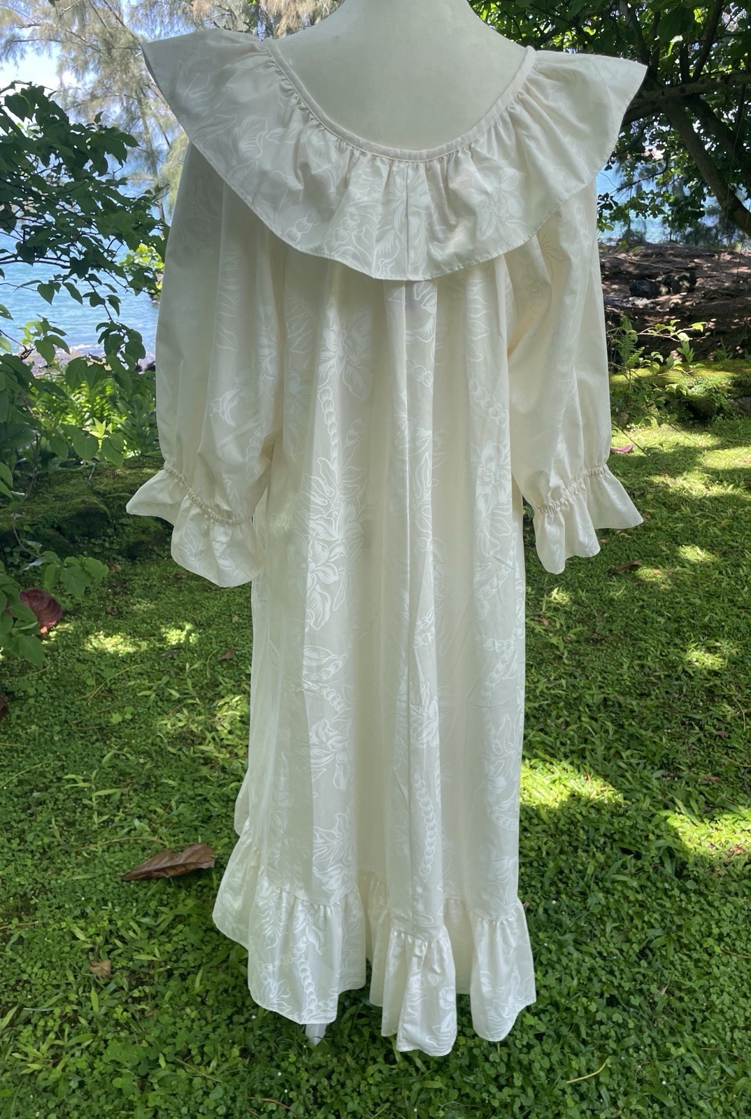 Vintage Liberty House Almost Paradis Cream/Ivory V-Neck Dress Muu Muu Size M
