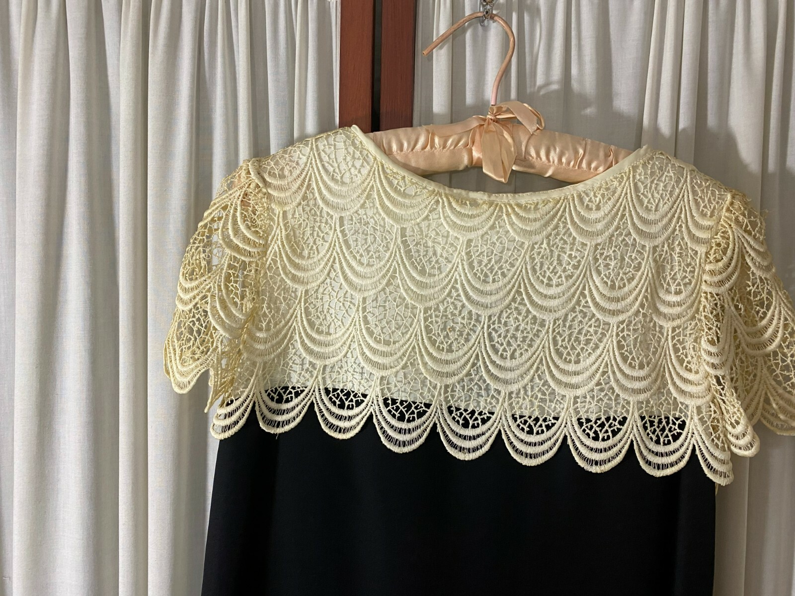1950’s Cocktail Dress-M-Shift Style-Black Rayon w/Cream Lace -VG-CLASSY- SALE