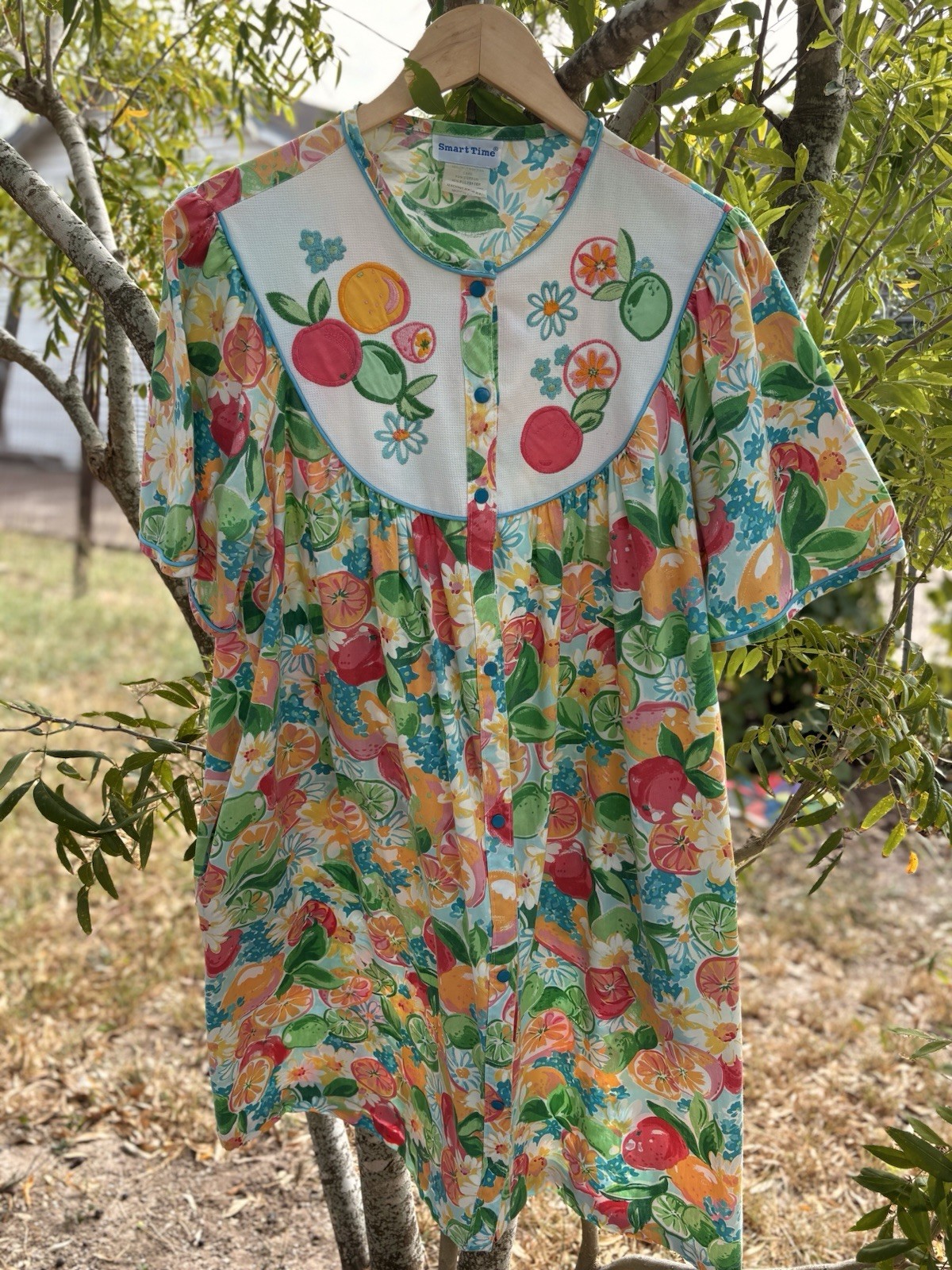 Smart Time Vtg House Free Fruit And Floral Bold Print Medium