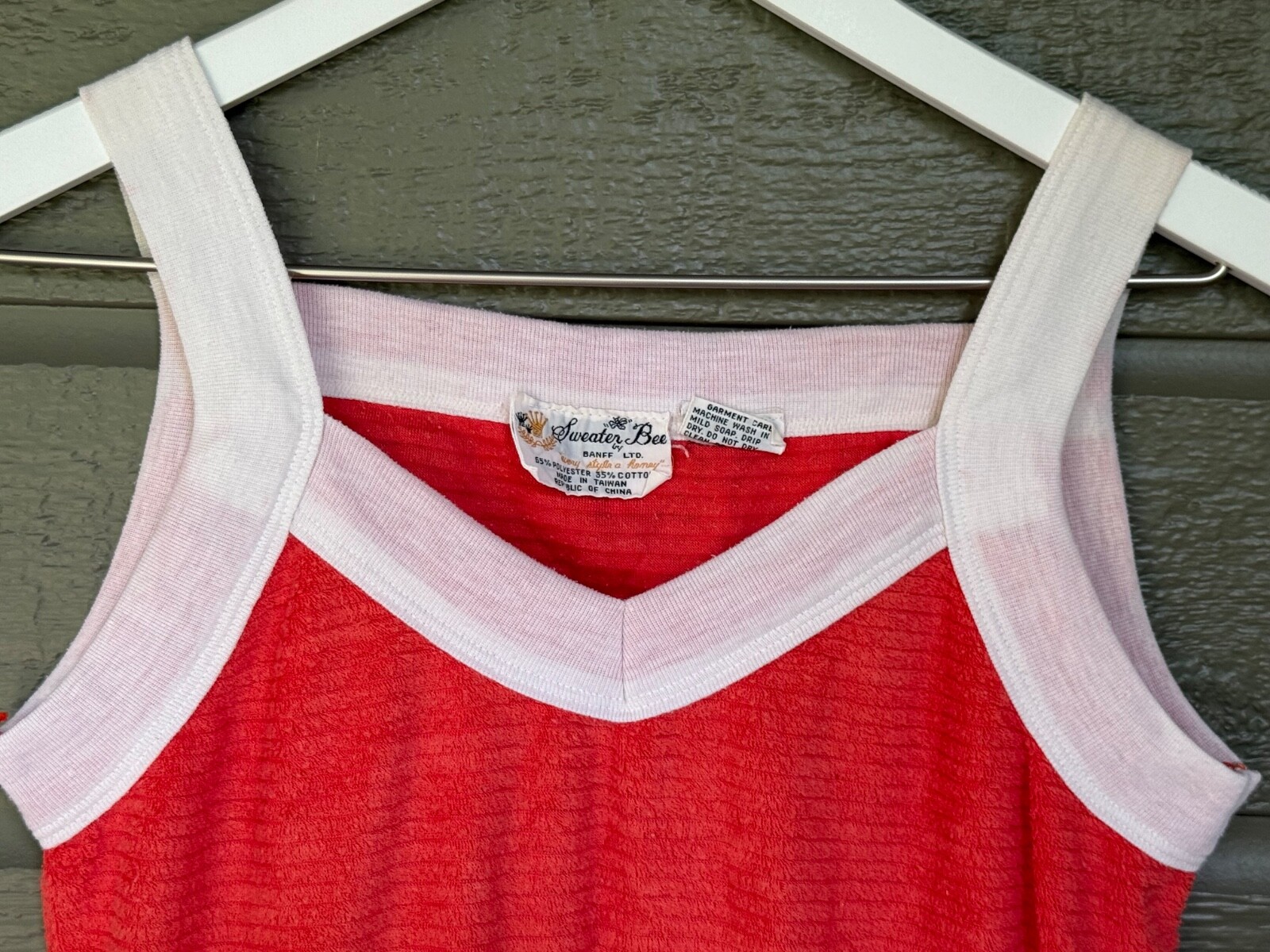 Vintage Women’s Tank Top Sweater Bee by Banff Medium Move TV Prop Wardrobe 1980s