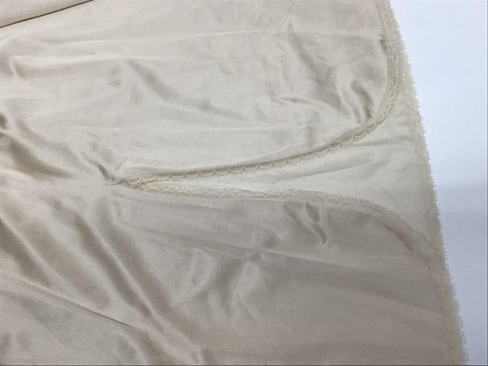 Cabernet Vintage 38/28 Beige Full Slip Night Gown 5524