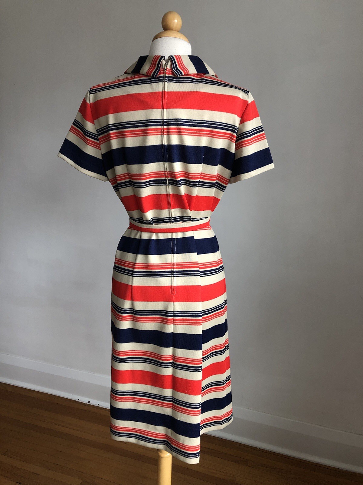 STUNNING VTG LADY CAROL Of New York Red Blue Tan Stretchy Belted Mod Dress M/L