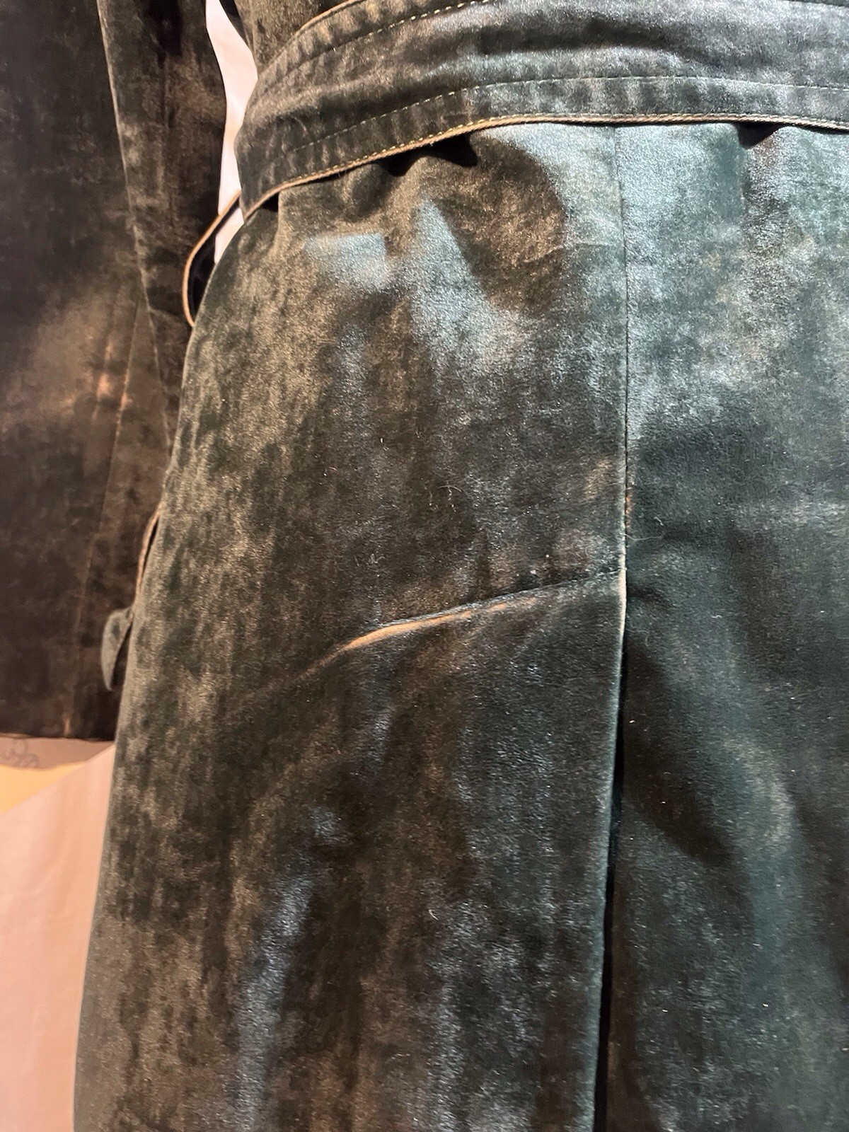 Green Velvet Vintage 1970s 1960s Deep Pockets Trench Style Belted Antique Mod