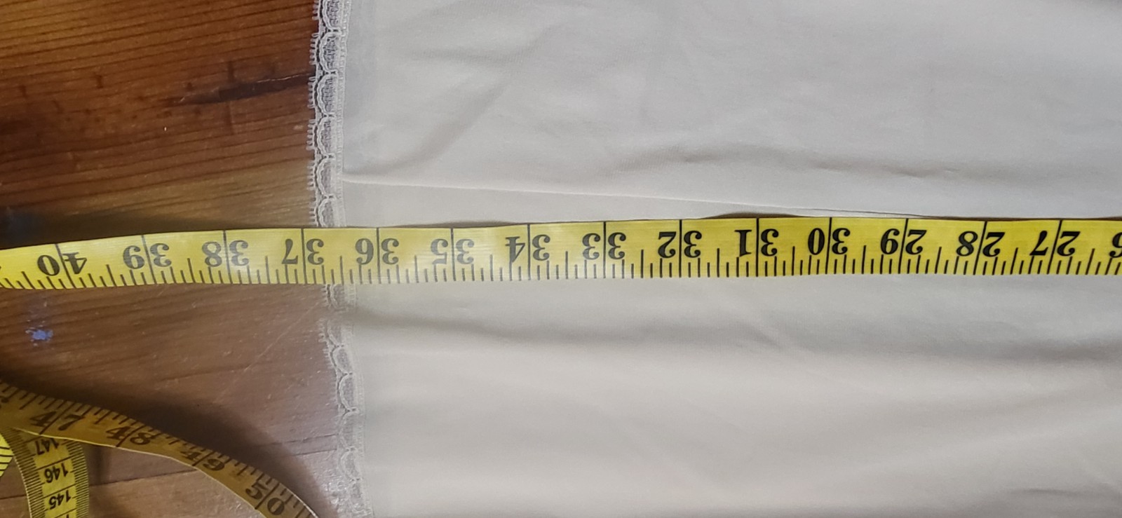 Vintage Women’s Slip with Elastic Waist by Vanity Fair Size S Pre-owned