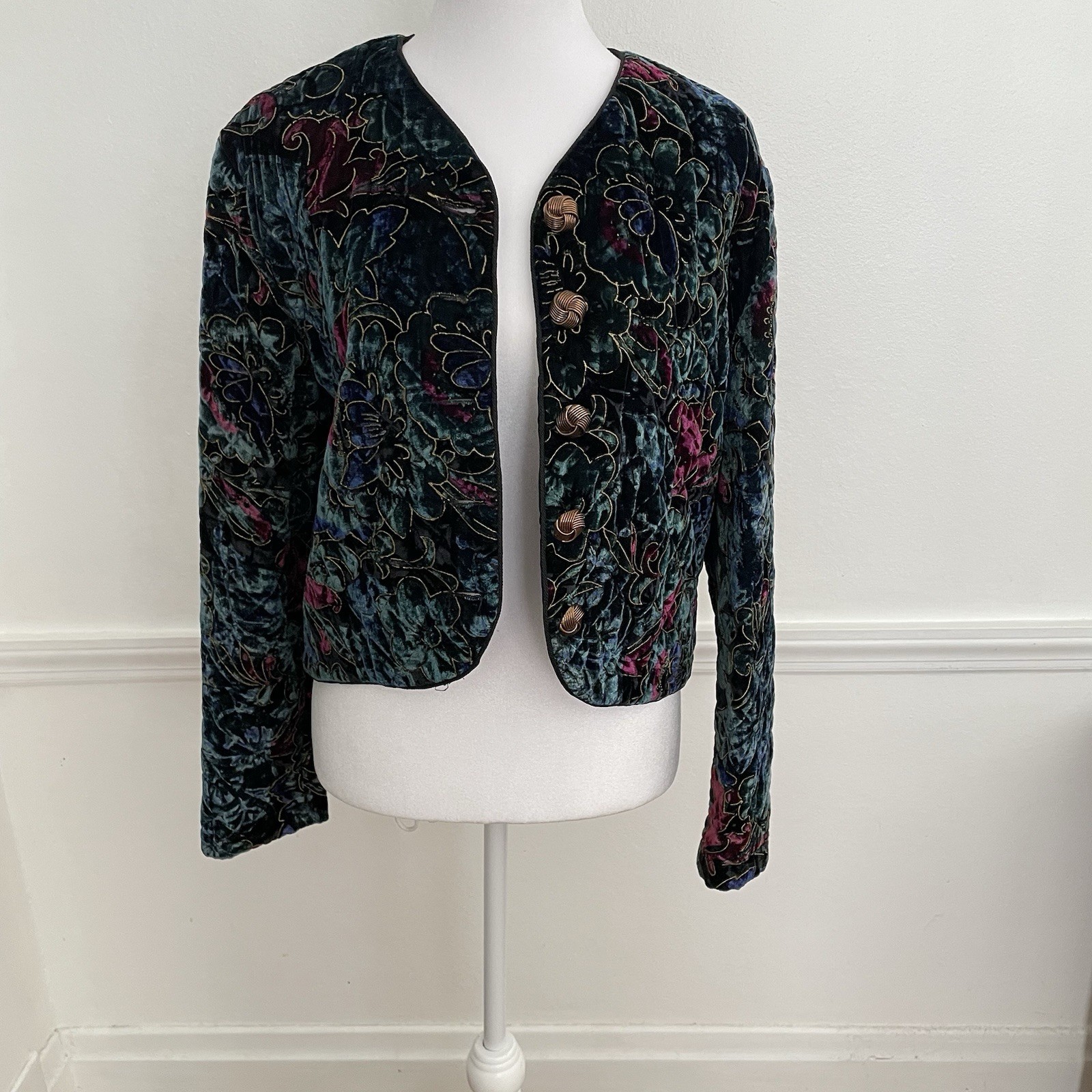 Vintage Velvet Embossed Jacket with Buttons Size Med Black Purple
