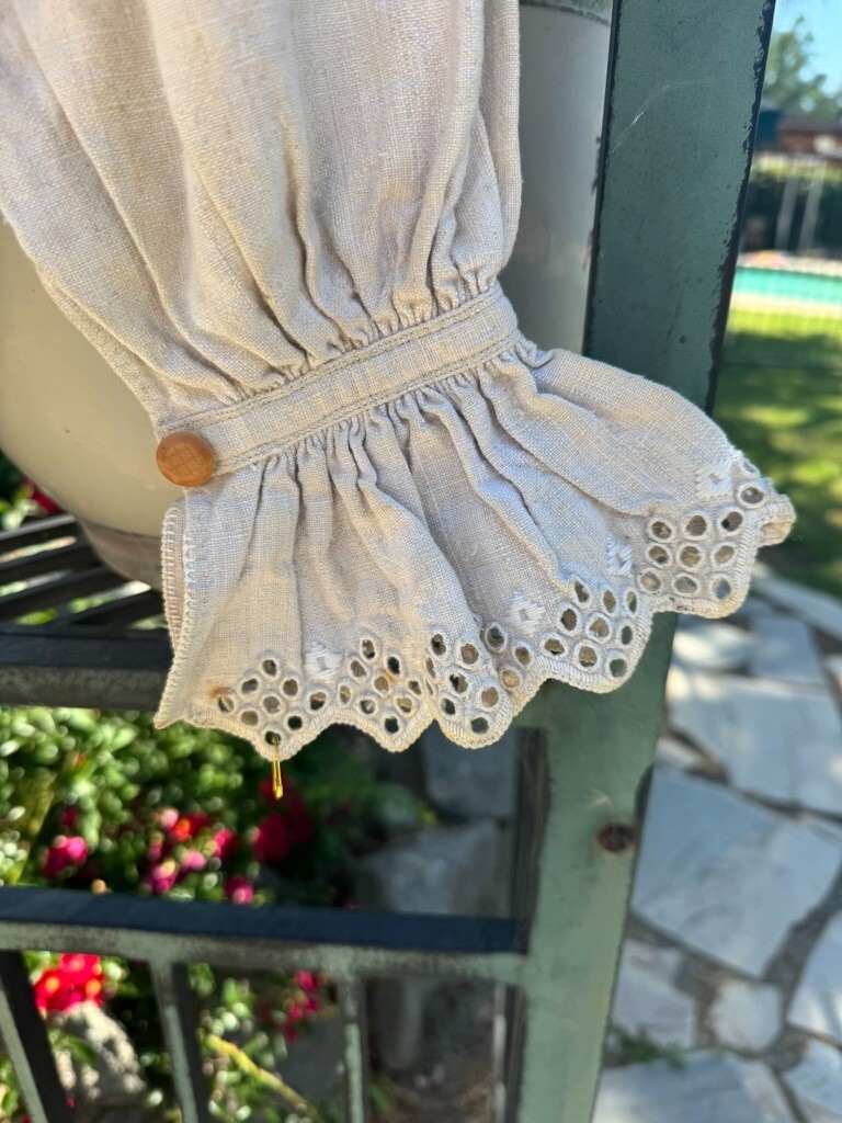 Beautiful Heavy Homespun Linen Czechoslovakian 19thc Antique Blouse