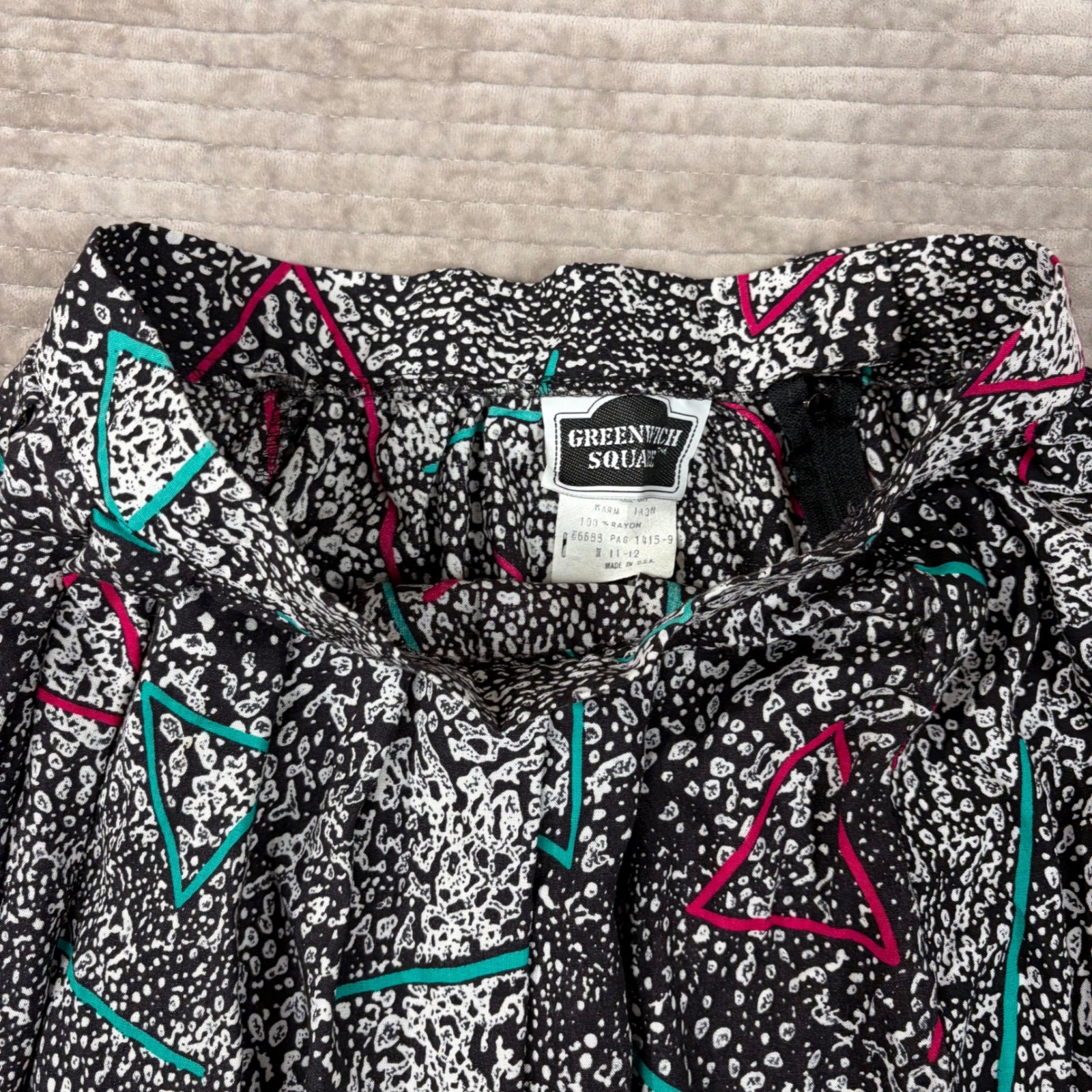 Vintage Greenwich Square 80s Geometric Neon Midi Skirt Black White Rayon 11-12