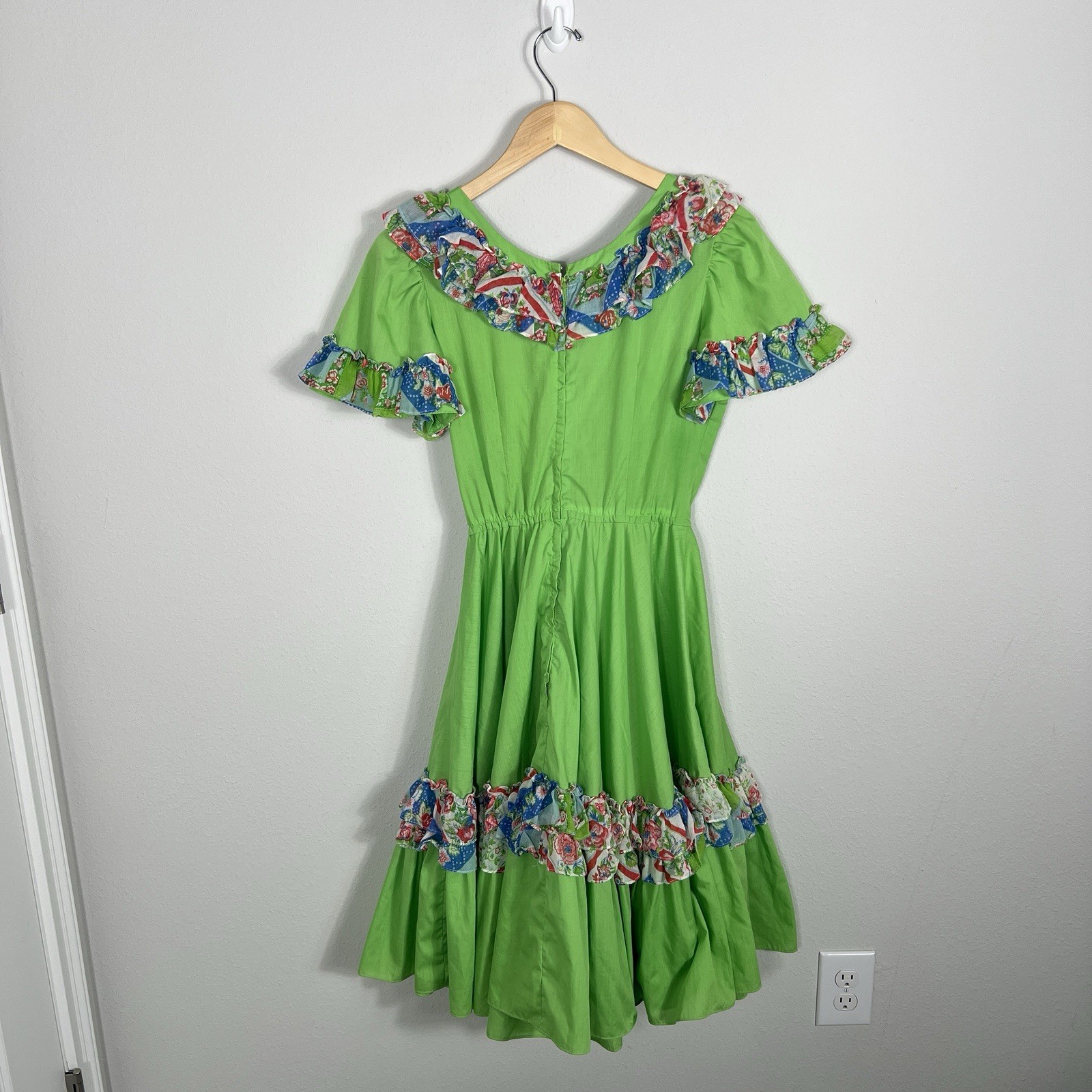 Vintage 70s Square Wear Square Dance Dress Green Floral Cottage Country Medium