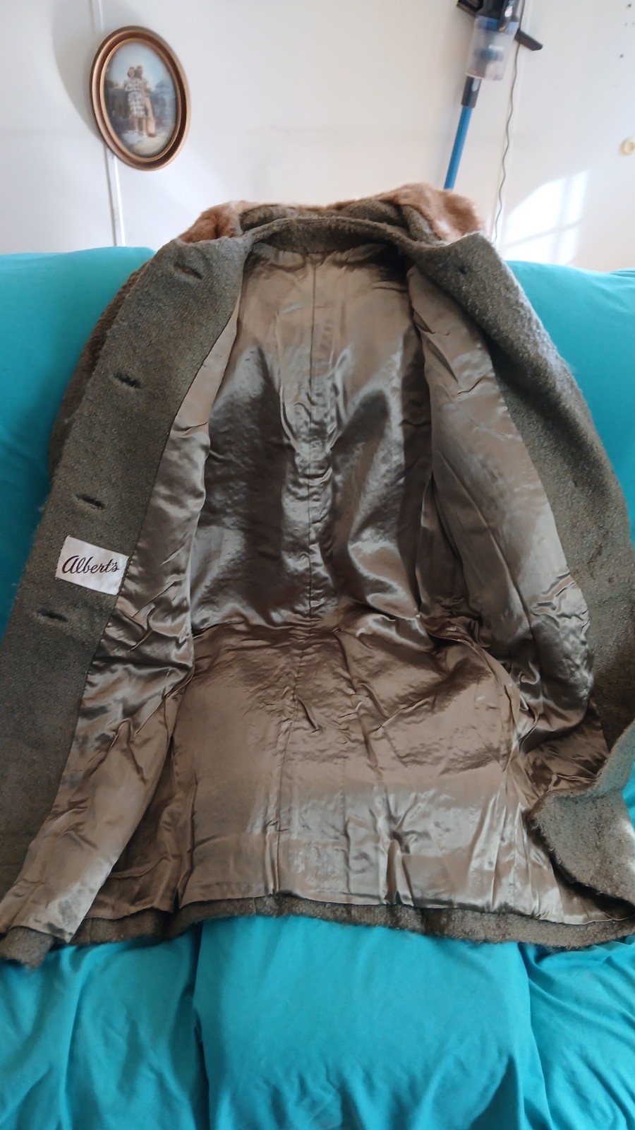 Vintage Green Full Length Wool Coat, Brown Fur Collar.