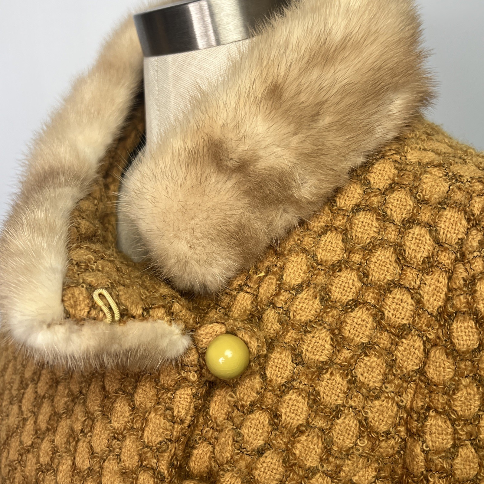 VTG 1950s 1960s Bouclé Bubble Wool Coat Mink Collar Sculptural Mod Princess M